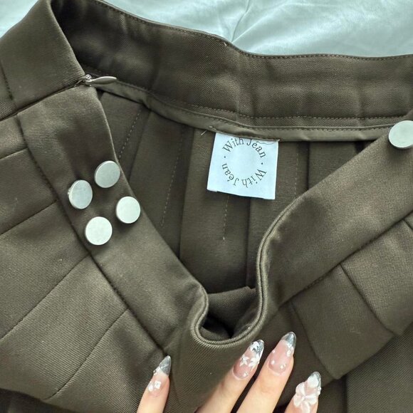 With Jean low rise dark olive mini skirt Size small Brand new - Picture 3 of 4